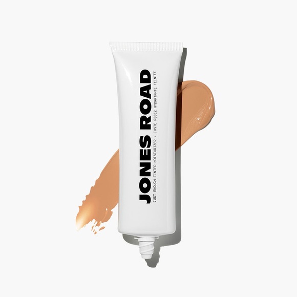 Jones Road Other - Jones Road Just Enough Tinted Moisturizer Beige